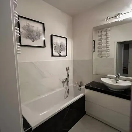 Apartament Close To Medicover And Paley Warszawa